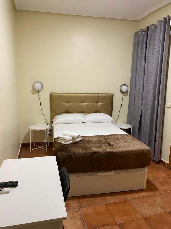 מדריד Hostal Alaska מראה חיצוני תמונה