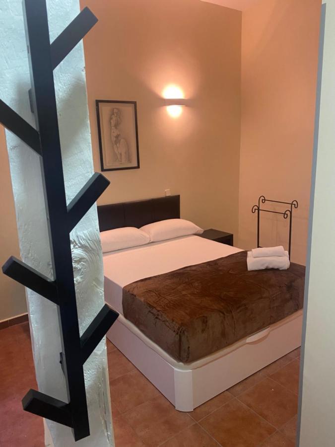 מדריד Hostal Alaska מראה חיצוני תמונה