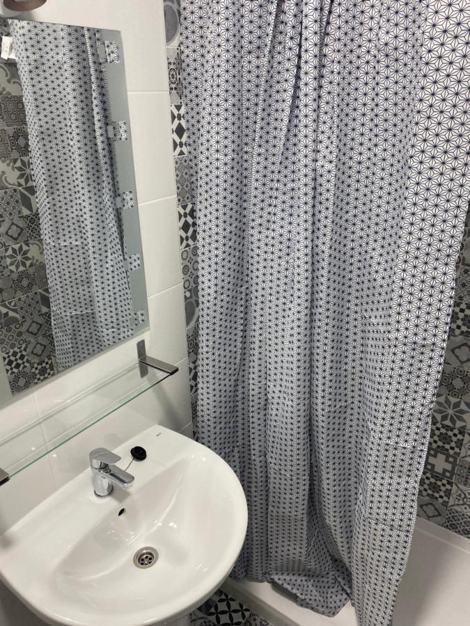 מדריד Hostal Alaska מראה חיצוני תמונה