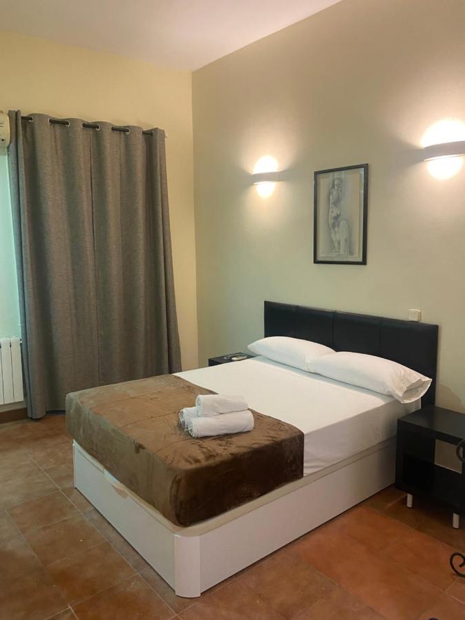 מדריד Hostal Alaska מראה חיצוני תמונה