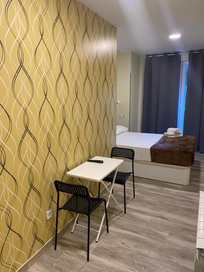 מדריד Hostal Alaska מראה חיצוני תמונה