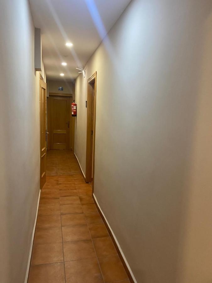 מדריד Hostal Alaska מראה חיצוני תמונה