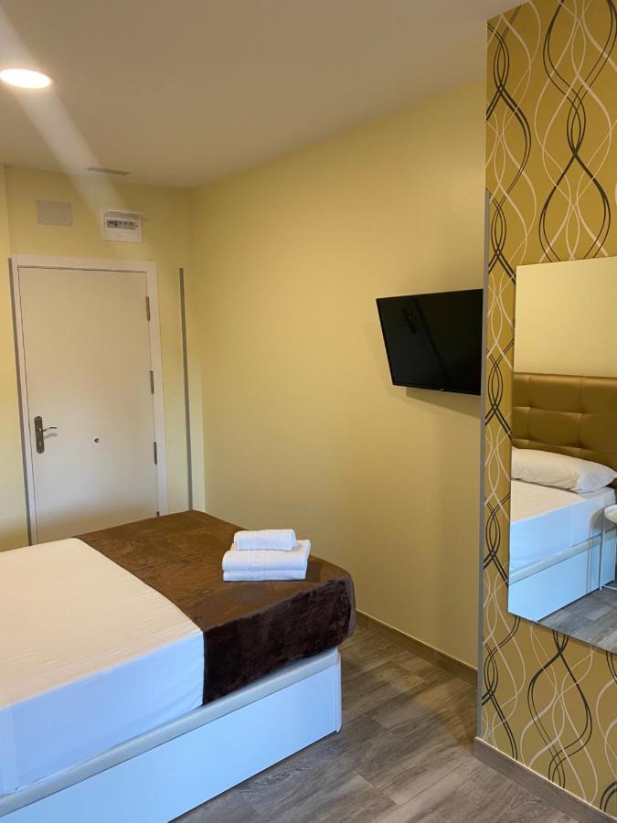 מדריד Hostal Alaska מראה חיצוני תמונה