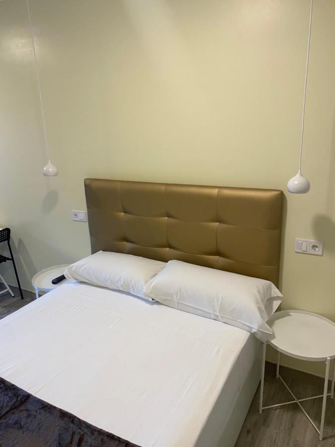 מדריד Hostal Alaska מראה חיצוני תמונה