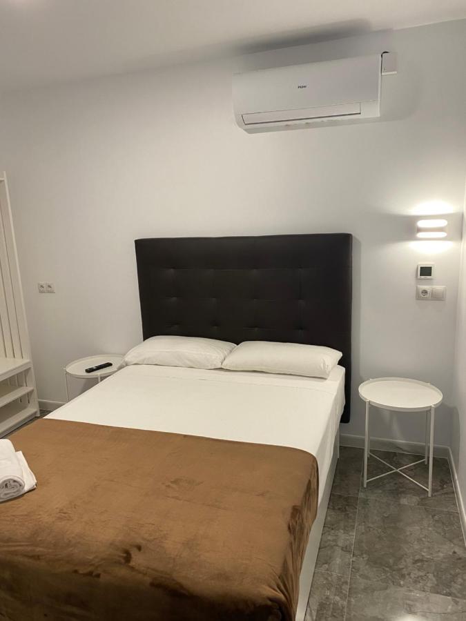 מדריד Hostal Alaska מראה חיצוני תמונה