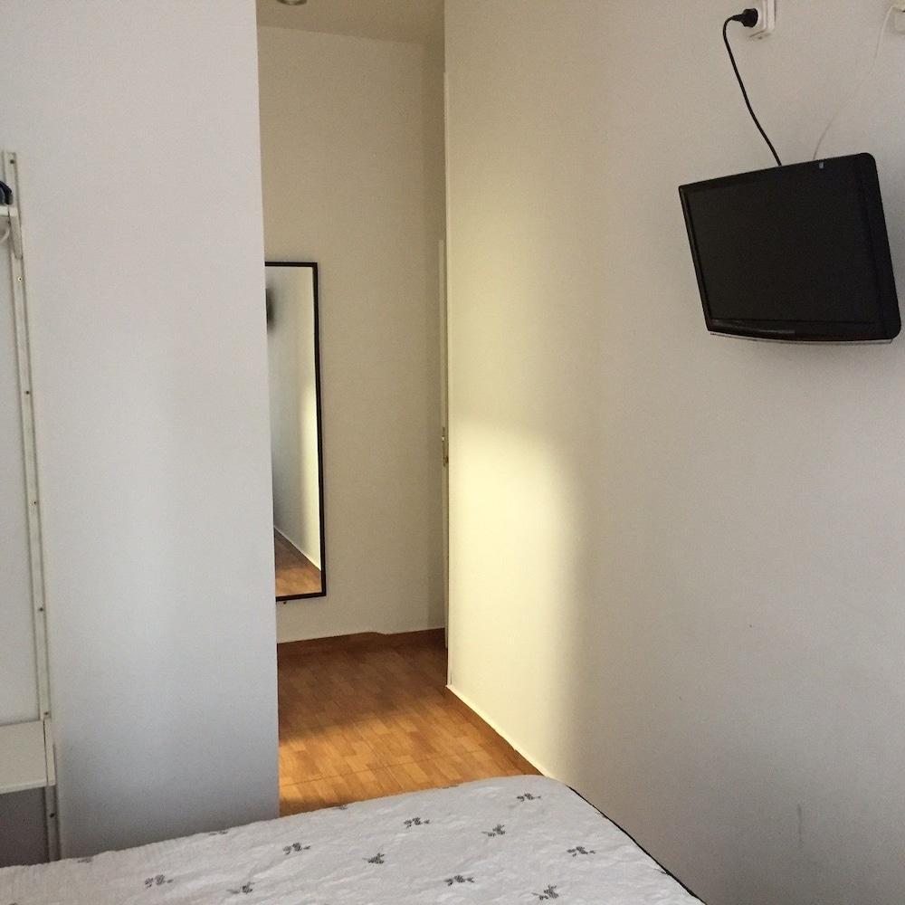 מדריד Hostal Alaska מראה חיצוני תמונה